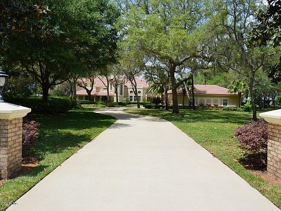 Front Driveway (2)