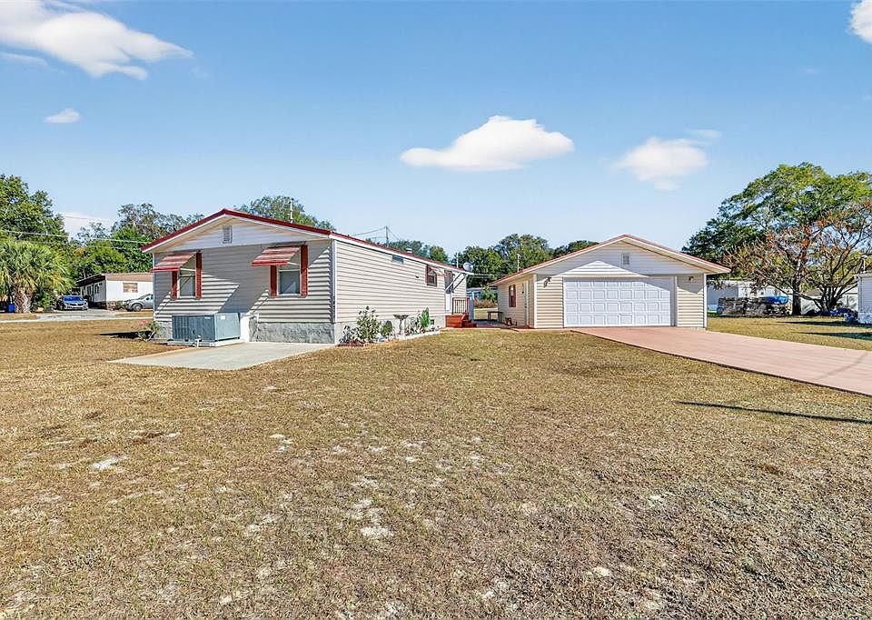 1st image of 16571 SE 102nd Court Rd