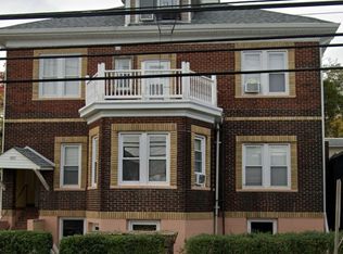 925 State St #2R, Perth Amboy, NJ 08861
