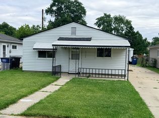 7532 Deering St, Westland, MI 48185