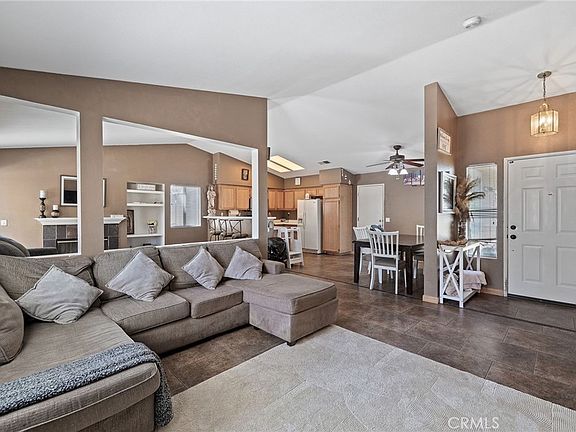 3rd image of 25076 Sansome St