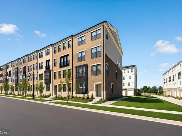 42665 Darala Dr, Ashburn, VA 20147