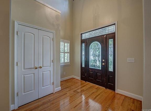 3rd image of 110 Creek Side Dr