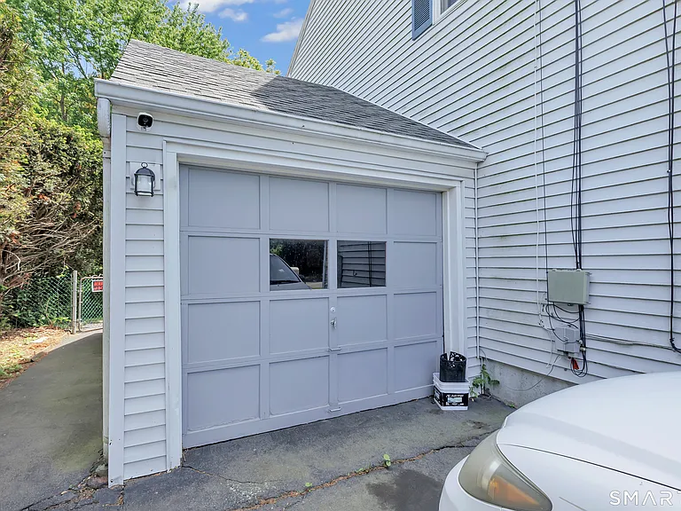 66 Washington Rd — Photo 4