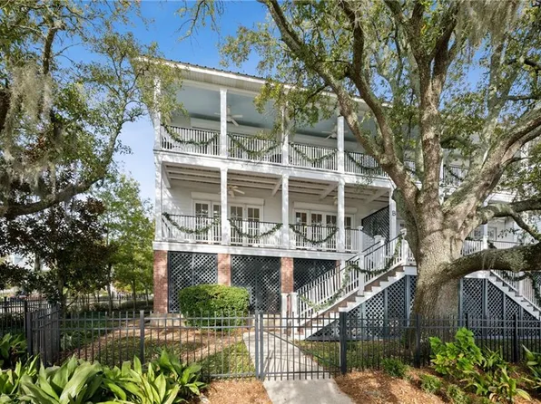 2075 Lakeshore Dr, Mandeville, LA 70448