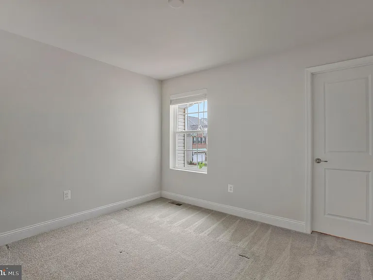 2738 Lady Slipper Rd — Photo 14
