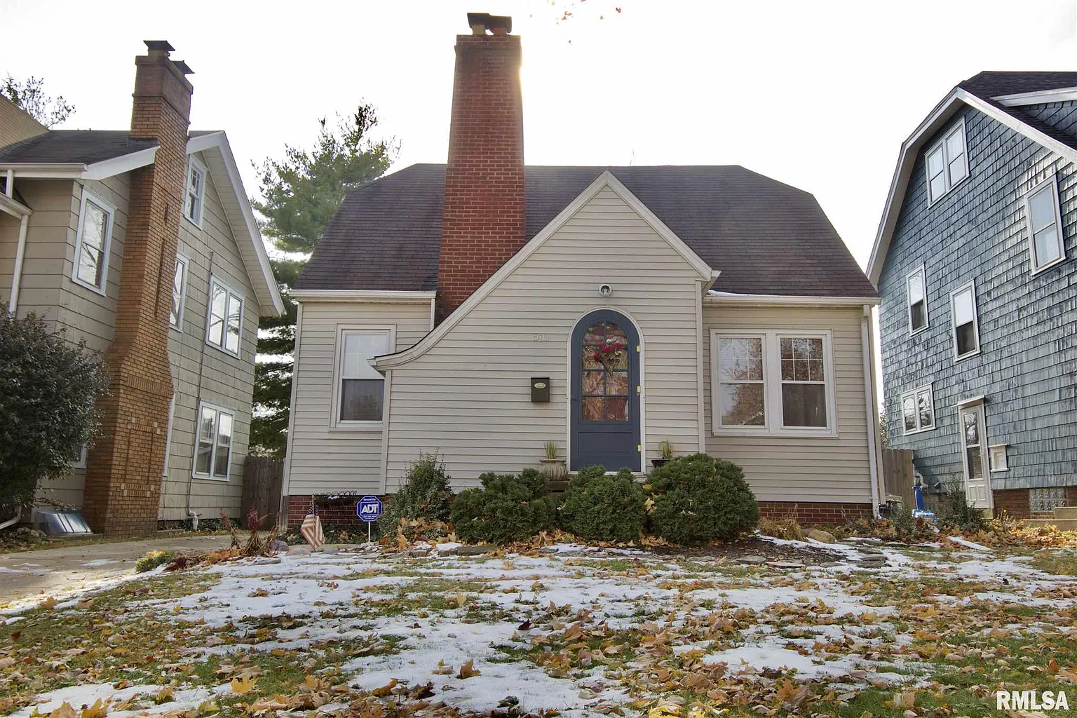 510 W Maywood Ave photo 1