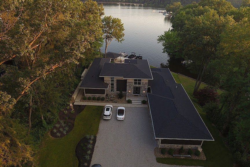 1st image of 600 Marina Dr
