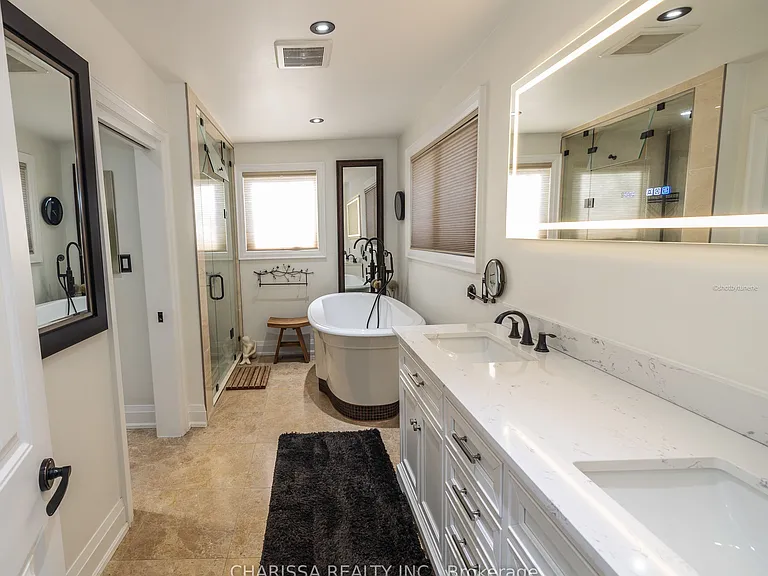 60 Belvedere Dr — Photo 23