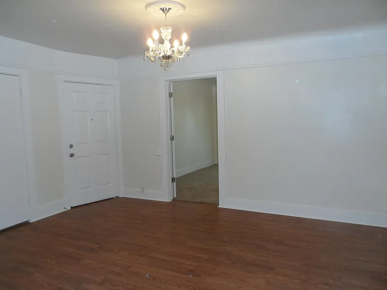 415 18th St #1 — Photo 5