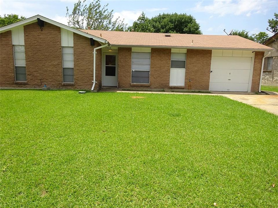 1st image of 2333 Narobi Pl