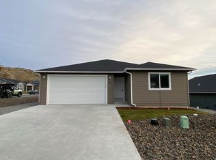 1087 S Newberry Ln, East Wenatchee, WA 98802