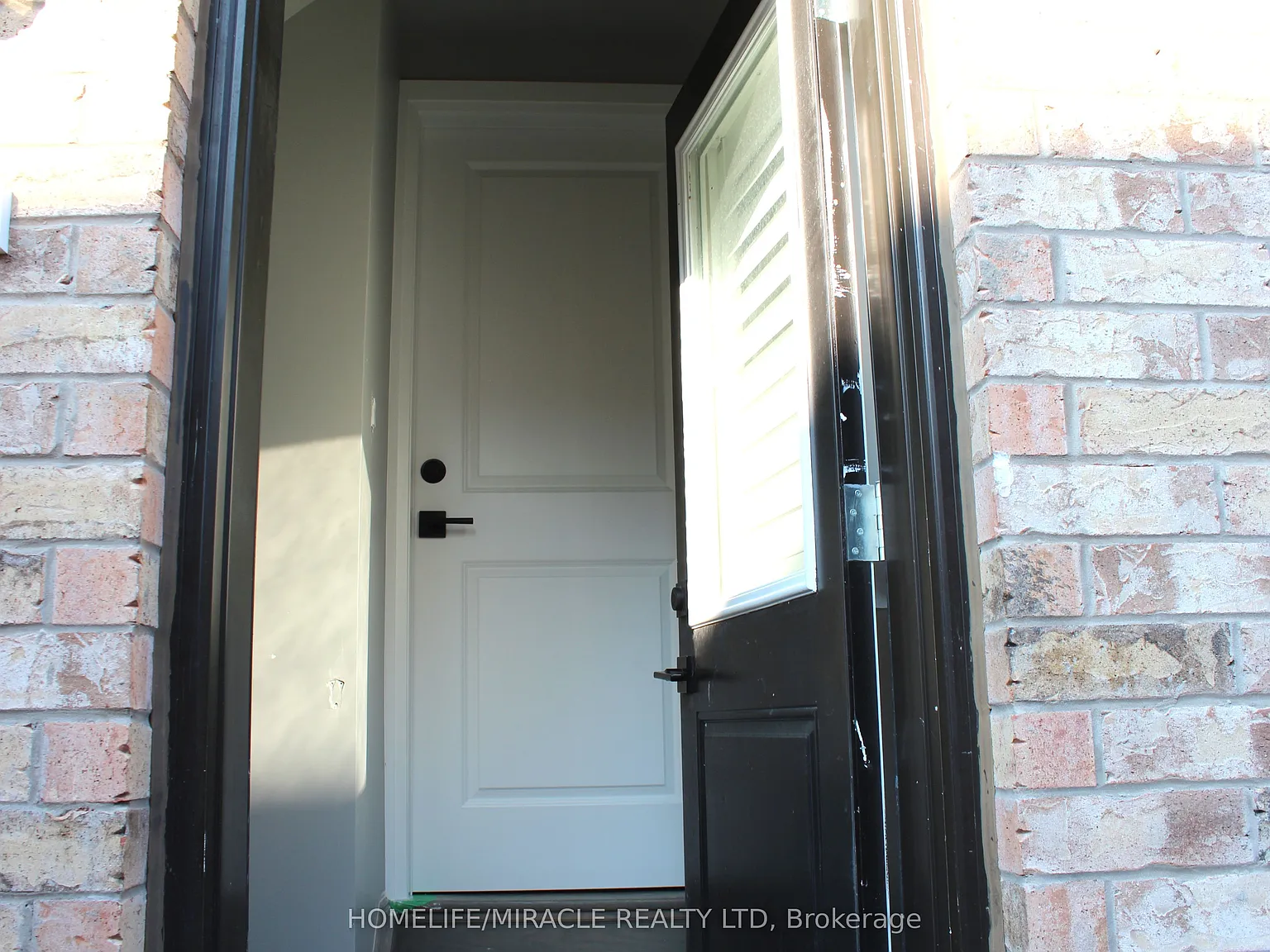 2 bed, $2,100 — Photo 4