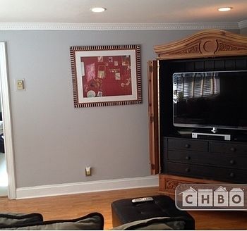 Living Room Media: 45 Flat Scr