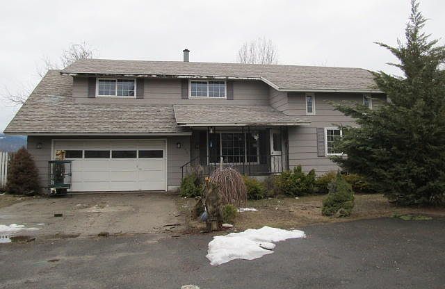 1st image of 2106 Brittain Ln