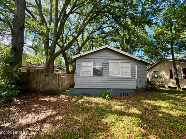 3352 College St, Jacksonville, FL 32205