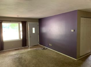 1407 Hillcrest Dr, Manhattan, KS 66502