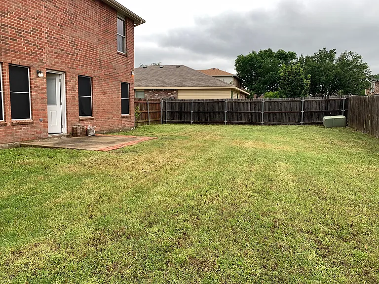 921 White Dove Dr — Photo 17