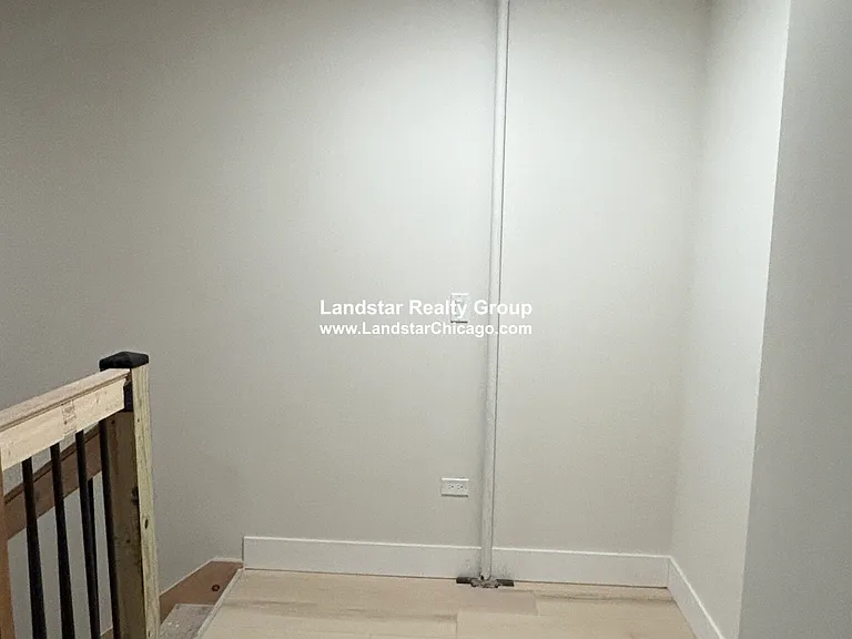 4611 S Ellis Ave #301 — Photo 13