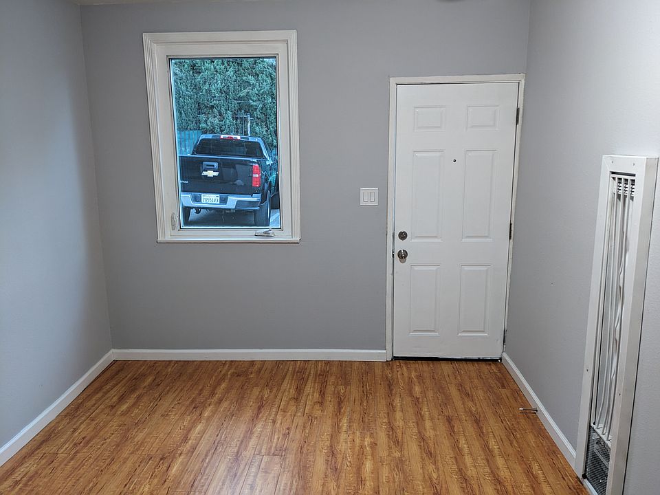 1st image of 11472 Ventura Blvd #4