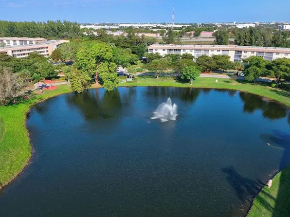 2201 Lucaya Bnd APT N1, Pompano Beach, FL 33066
