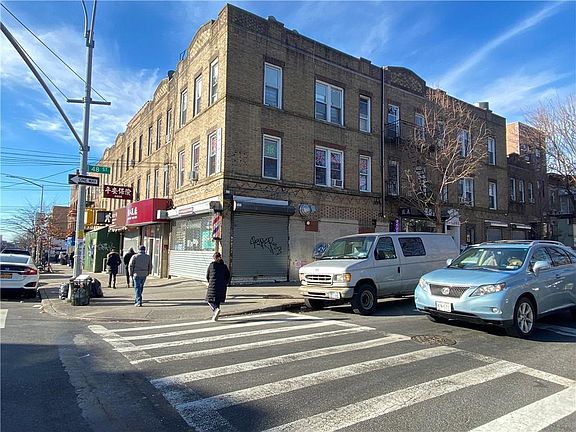 3rd image of 4802 8th Ave #1