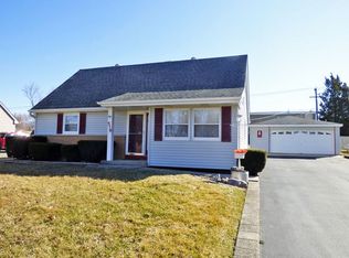 519 White Oak Dr, Roselle, IL