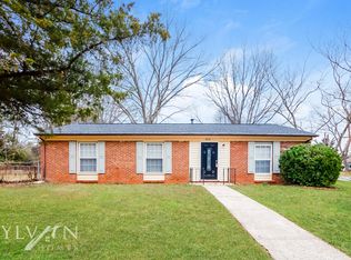 800 Milan Rd, Charlotte, NC 28216