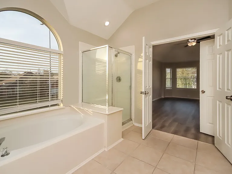 11003 Sentry Ct — Photo 14