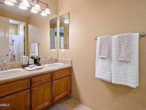 5th image of 10886 E LUDLOW Drive