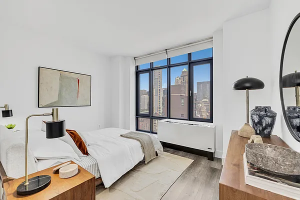 Rented by REAL New York | media 3
