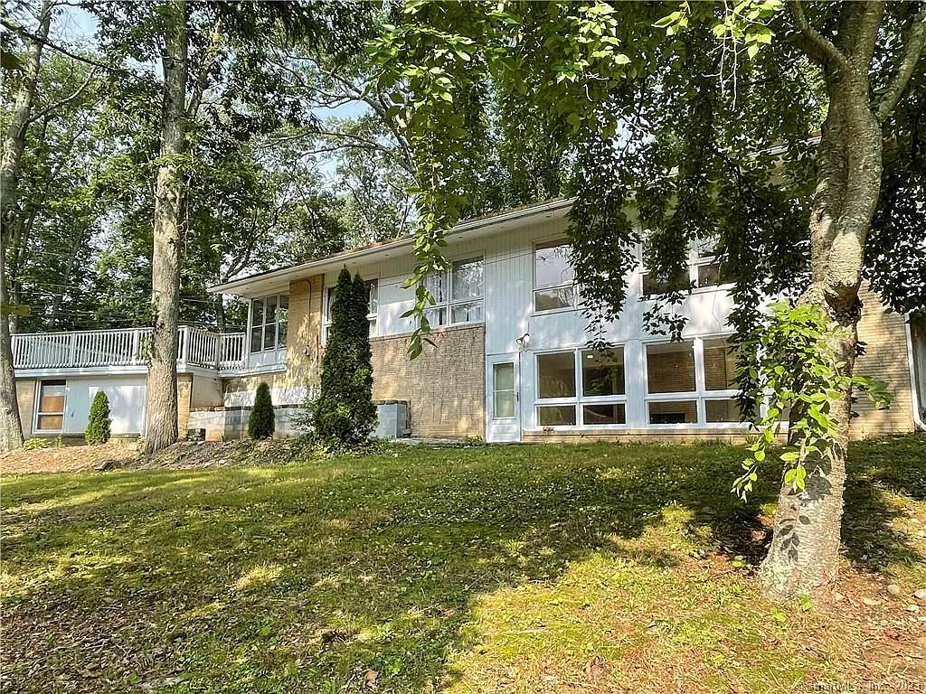 3 bed, 2.0 bath, 1793 sqft, $2,650 — Photo 1