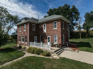 25375 Reiter Rd, Cascade, IA 52033