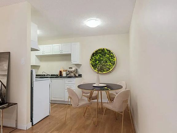5th image of 97 Carswell Rd SE #499018