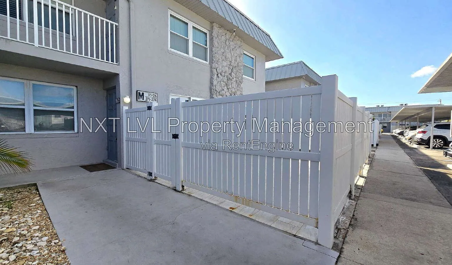 2 bed, 1.0 bath, 972 sqft, $1,395 — Photo 1