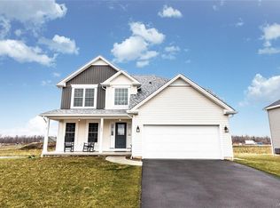 124 Avian Way, Lancaster, NY 14086