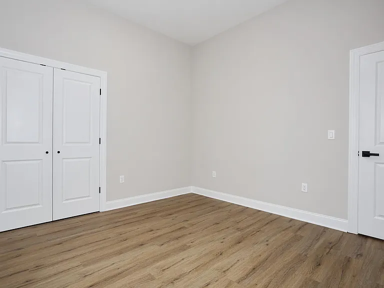 385 Passaic Ave #3 — Photo 8