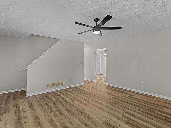 5th image of 1005 Quarter Mile Way