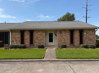 1002 Park Meadow Dr, Beaumont, TX 77706