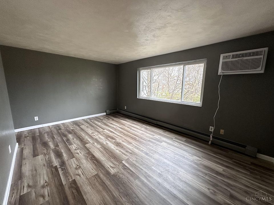 1st image of 3519 Woodbine Ave APT 13