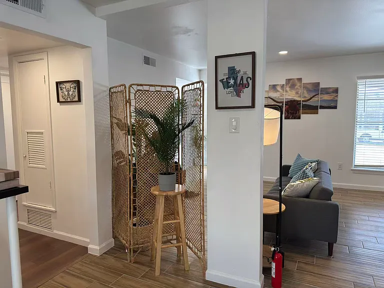 215 Montfort Dr — Photo 20