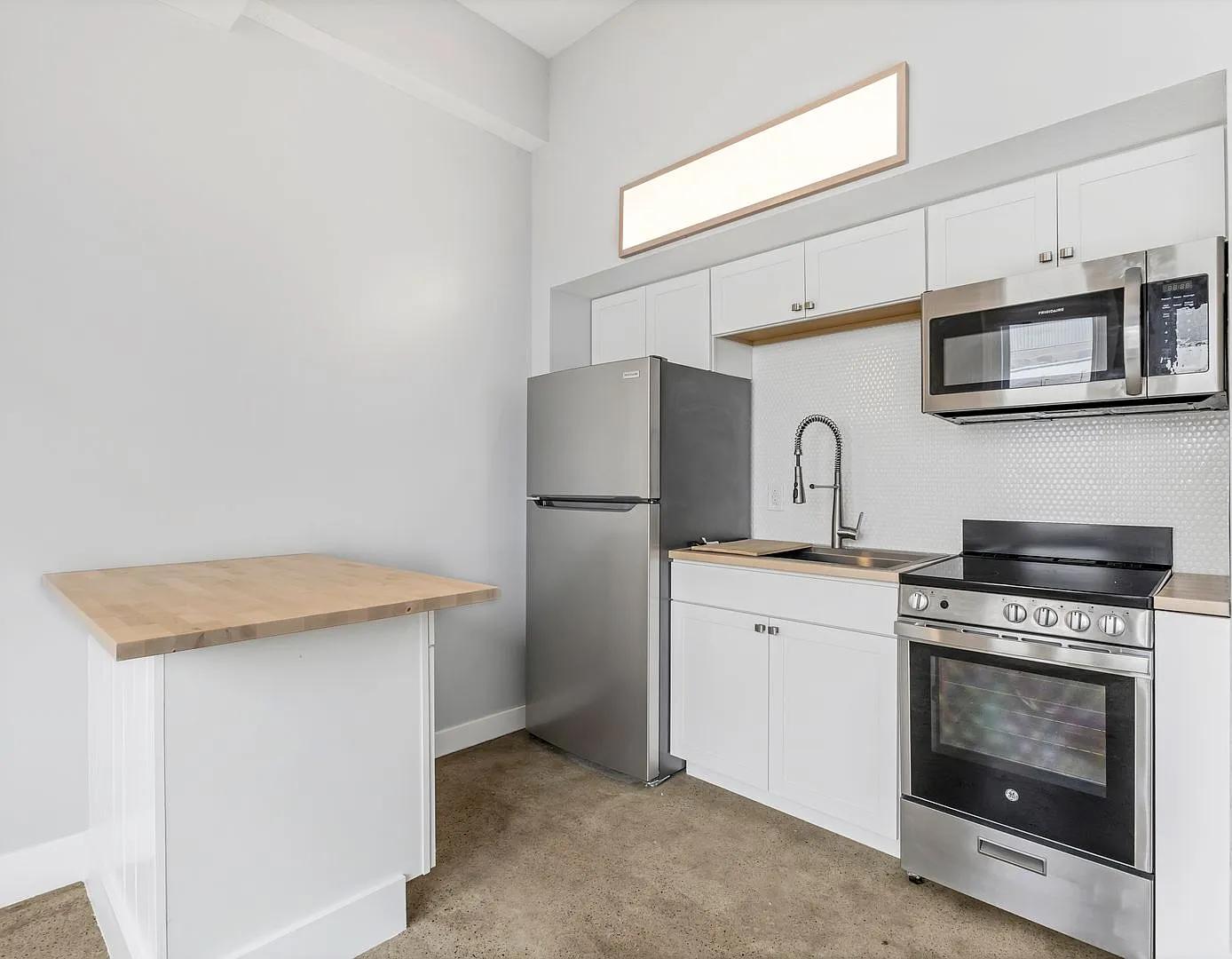 New Grand Apartments — Photo 2