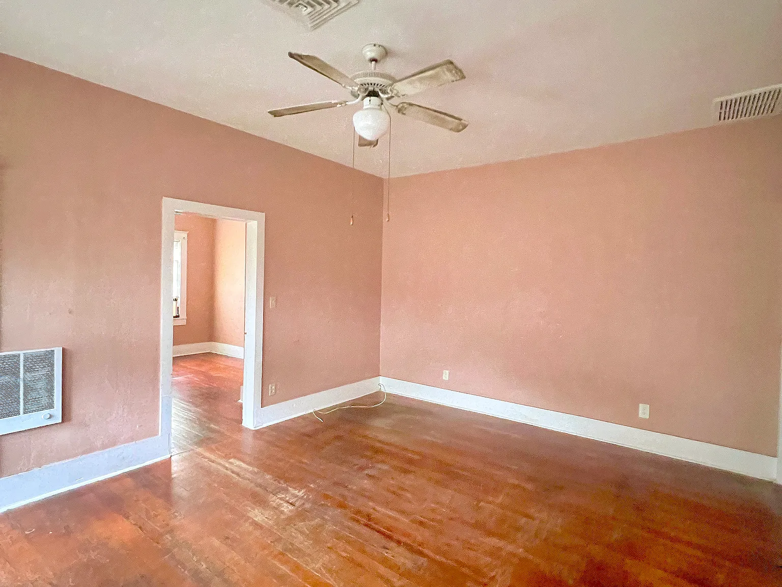 2 bed, 800 sqft, $1,095 — Photo 3