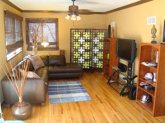 2nd image of 3006 NE 39th St