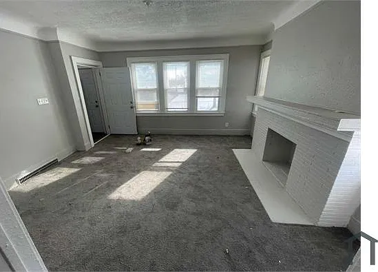 3812 W Grand St #UPPER — Photo 2
