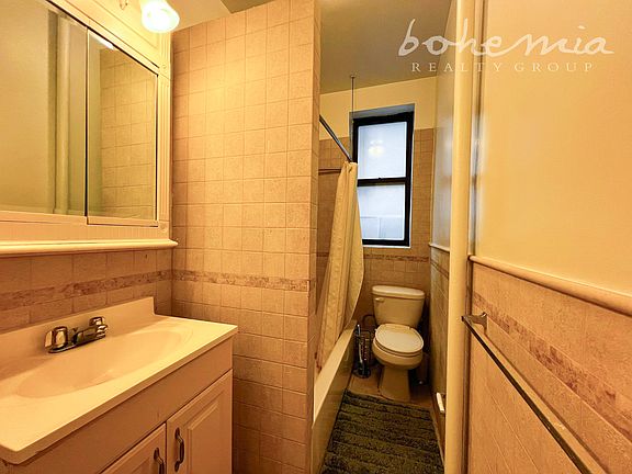 5th image of 408 W 130th St APT 31
