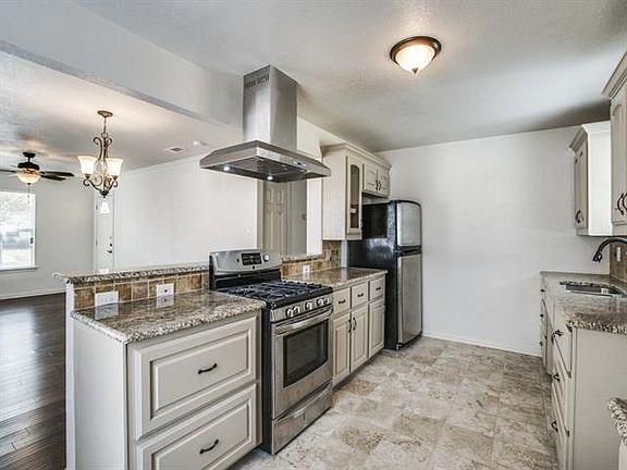 4th image of 10905 Estacado Dr