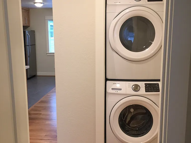 Berkeley Apartments — Photo 21