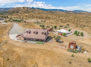 8164 Flowerfield Rd, Phelan, CA 92371
