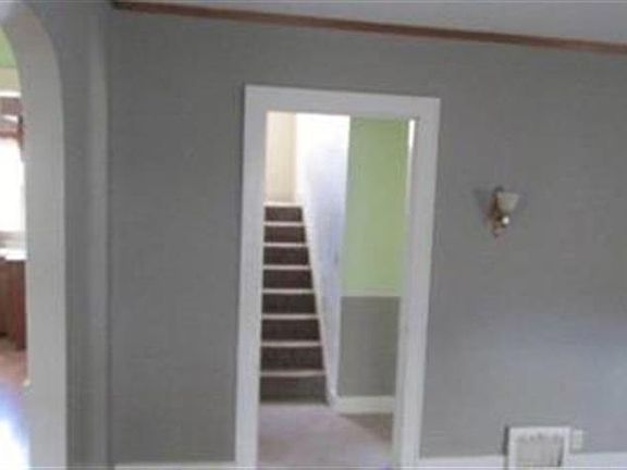5th image of 791 Waples Ave